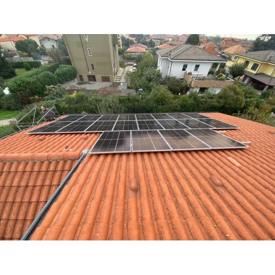 Impianto con accumulo e batterie al gel