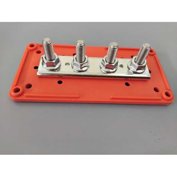 Sbarra di distribuzione 300A - 4xM8 colore rosso