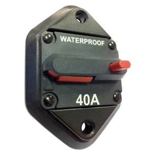 Interruttore automatico a riarmo nelle taglie da 40 a 200 A